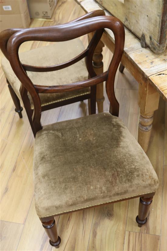 Four Victorian rosewood kidney back dining chairs